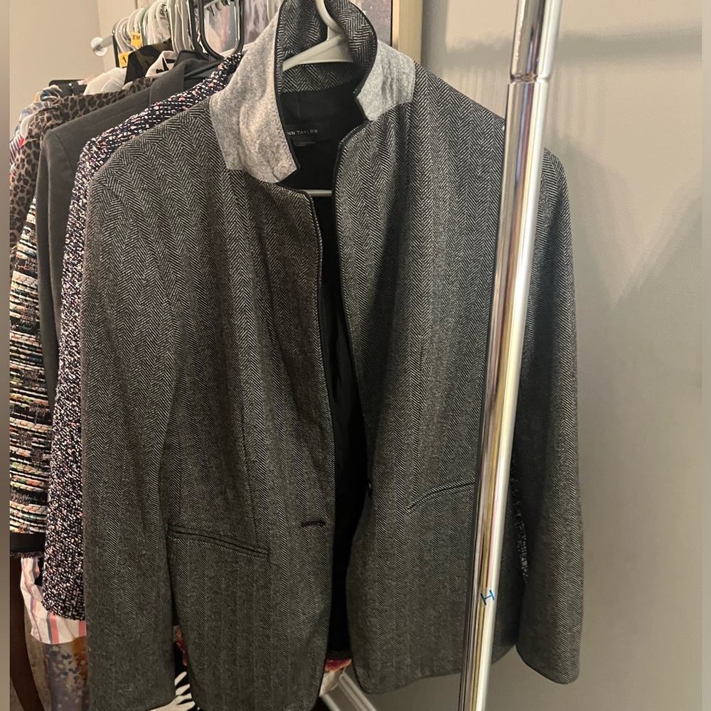Banana Republic Gray Herringbone Blazer